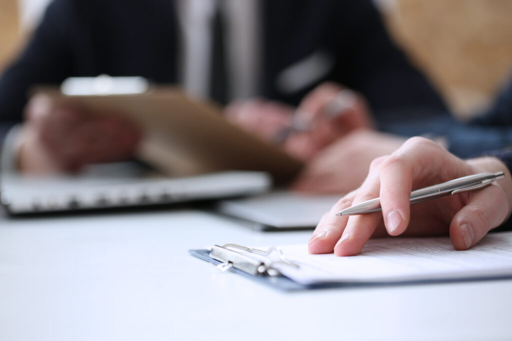 Vigilance sur le remplissage des documents contractuels !